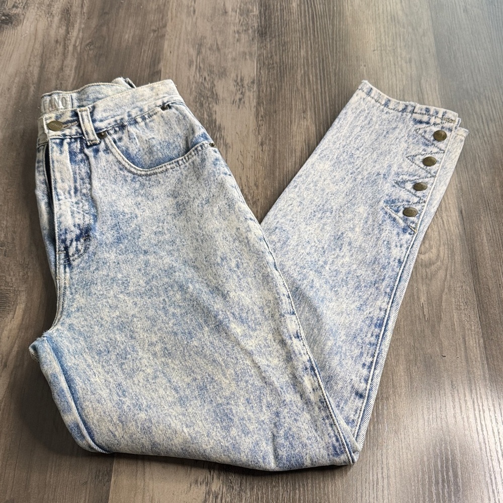 Stefano Vintage High-Rise Bare Back 80’s/90’s Light Acid Wash Blue Tapered Jeans